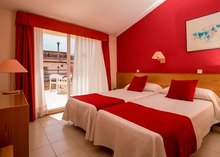 Hotel Urh Tossa Del Mar 3*